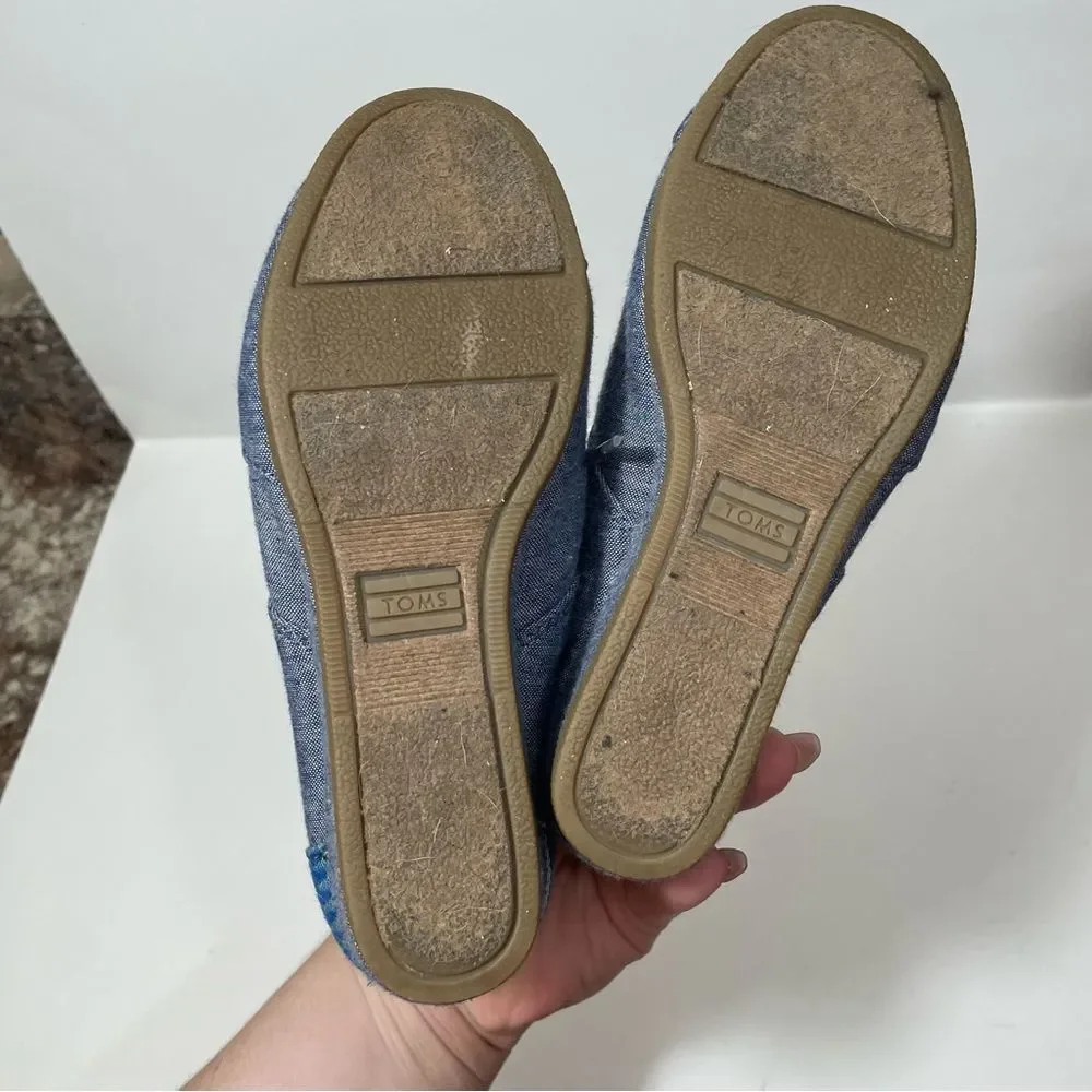 Toms gently worn